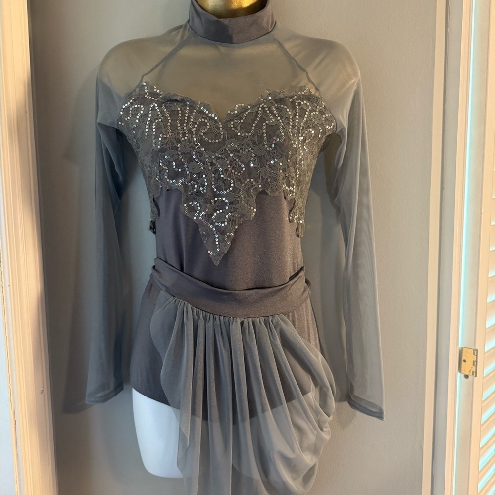 Kelle Dance Elegant Gray Mini Skirt with Sequined Bodysuit